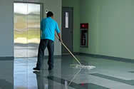 shopping centre cleaner 